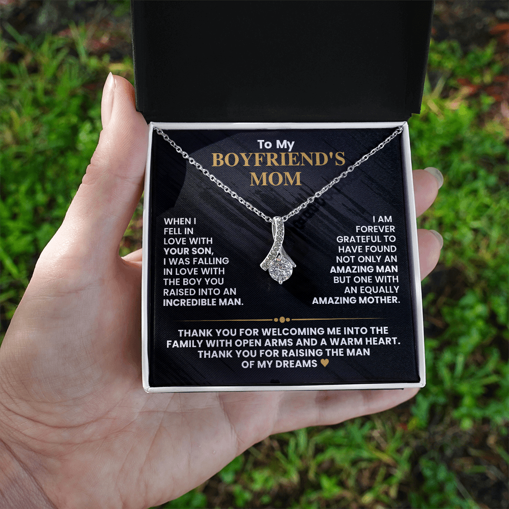 Boyfriend's Mom Pendant Necklace with Message Card — "Thank you for raising the man of my dreams" • Forever Radiant Spark
